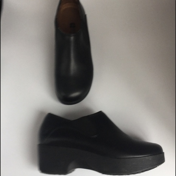 Shoes For Crews Black Slip On Sz Euro 37 - Picture 1 of 7